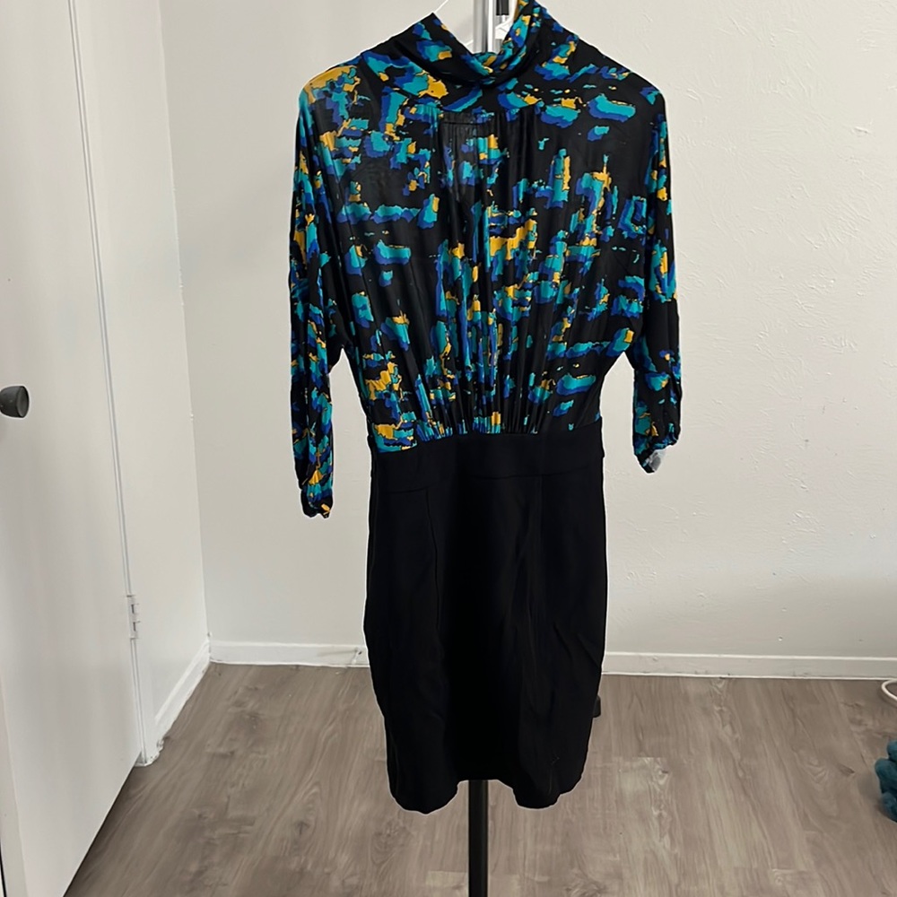 Women mid-length one piece dress with full sleeves
Size : L, XL